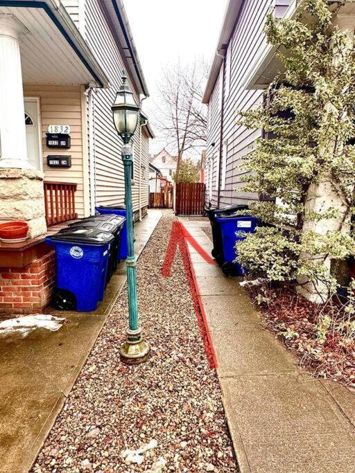 Little House On 47Th Apartman Cleveland Kültér fotó